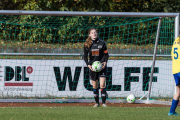 Bild 366 - wBJ TuS Felde - SV Henstedt Ulzburg : Ergebnis: 1:8